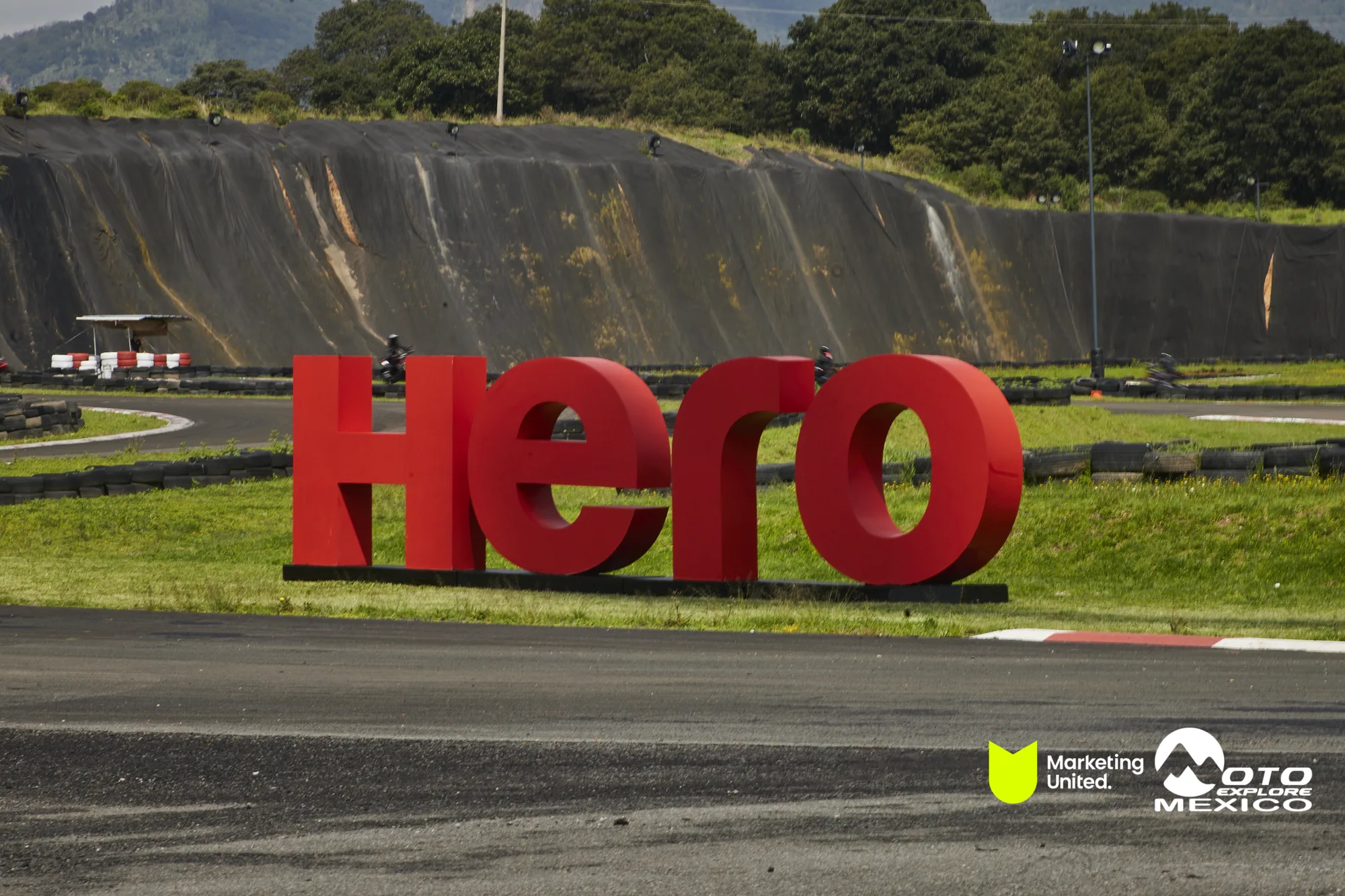 HUNK TRACKDAY 259